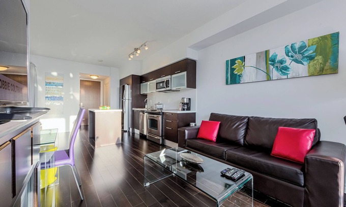 Bloor-Yorkville Apartment | Altitude Suites on Yonge