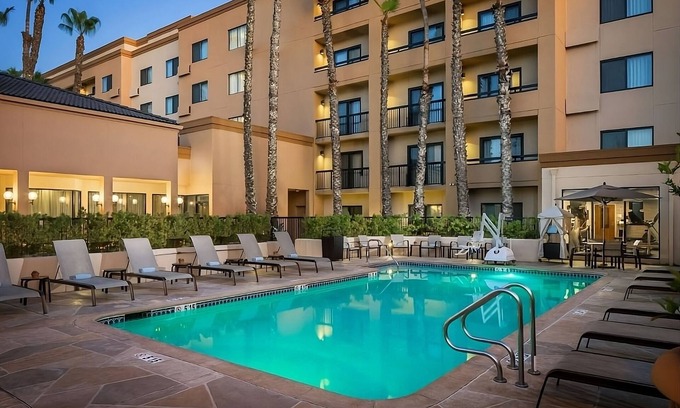 Laguna Hills Hotel | Always a Great Idea To Unwind! Pleasant Stay, Convenient Location!