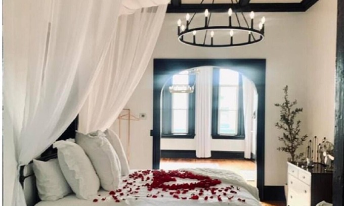 Circleville Apartment | Always & Forever - A Lux Romantic Getaway Suite
