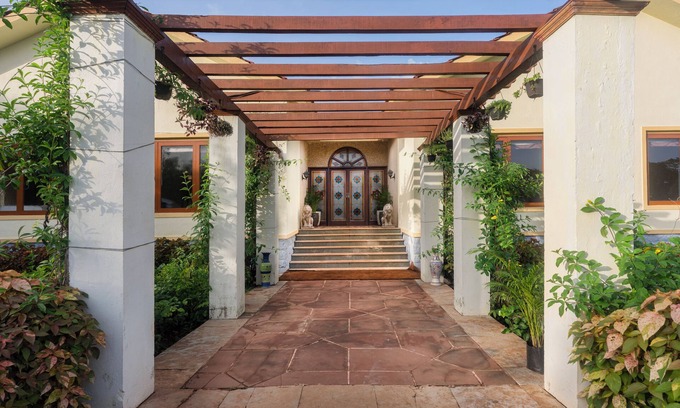 Awas Villa | amã Stays & Trails Nine Palms, Alibag