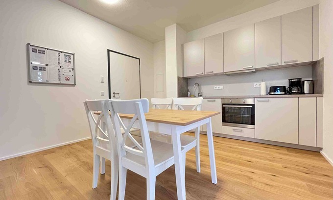 Amberg Apartment | (AM1036) Modern fitters' apartment with balcony