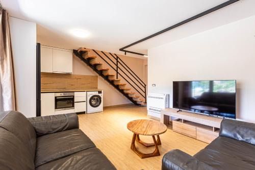 Himare Apartment | AMA'S Duplex 5 - Parking, Kitchen, Central