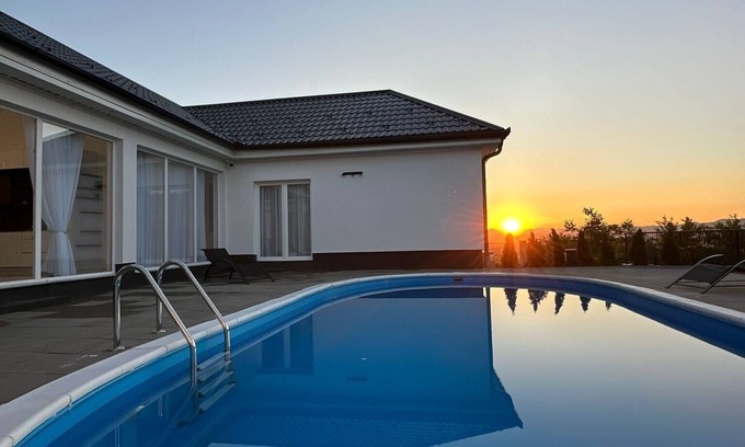 Novi Grad Sarajevo Villa | Amal Residence - Villa with Swimming Pool