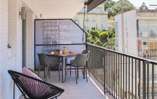 Tossa de Mar Apartment | Amazing Apartment In Tossa De Mar With Kitchen