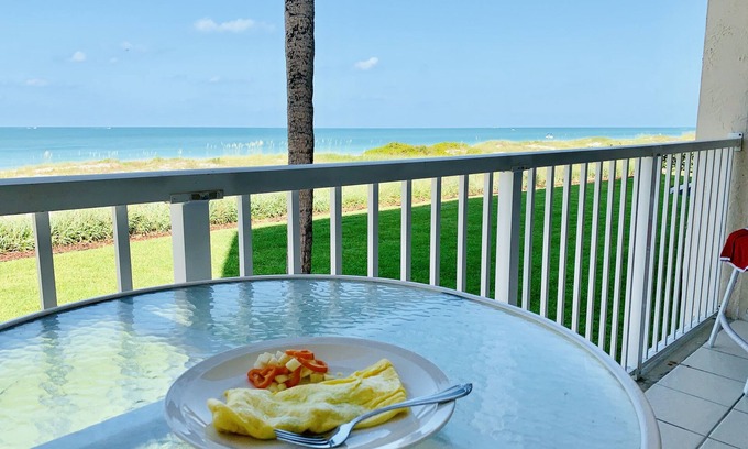 Longboat Key Condo | Amazing Beachfront 2B/2B in Longboat Key