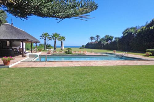 Guadalmina Villa | Amazing Beachfront Villa heated pool Marbella