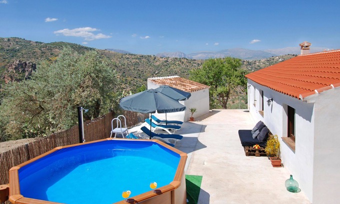 Comares Villa | Amazing country house 7P-pool-pet friendly-nature-private-WIFI-aircon