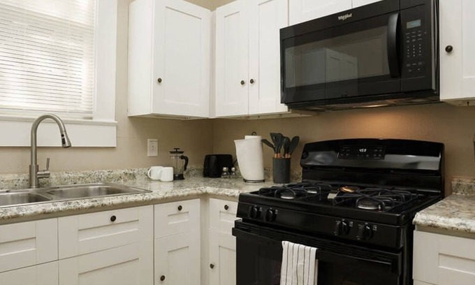Eastside Promise Neighborhood House | Amazing Fully Fenced Home Only 1 7 mi to Downtown