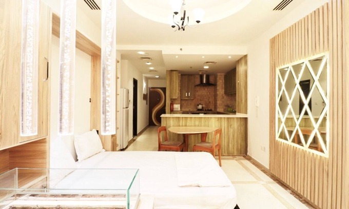 Dubai Sports City Apartment | AMAZING GOLF VIEW 1 BEDROOM APARTMENT