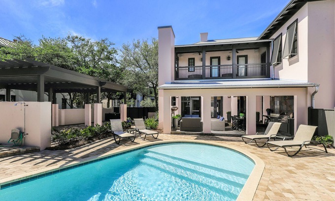 Rosemary Beach House | AMAZING GRACE COTTAGE in Rosemary Beach w/PRIVATE POOL, large parking driveway.