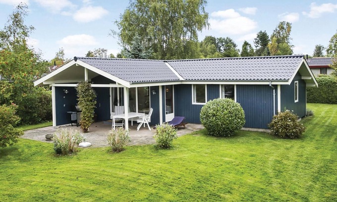 Dronningmolle House | Amazing home in Dronningmølle with WiFi