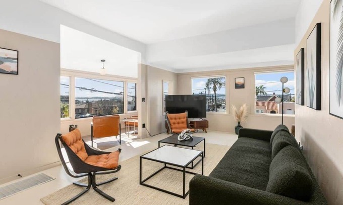 Bankers Hill House | Amazing Location - Views of Bay and Downtown