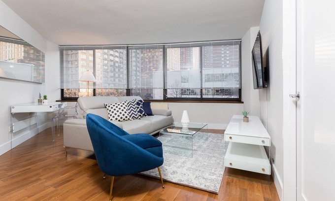 Upper East Side Apartment | Amazing New UES Luxury 2 Bed w/Gym, Pool #6142