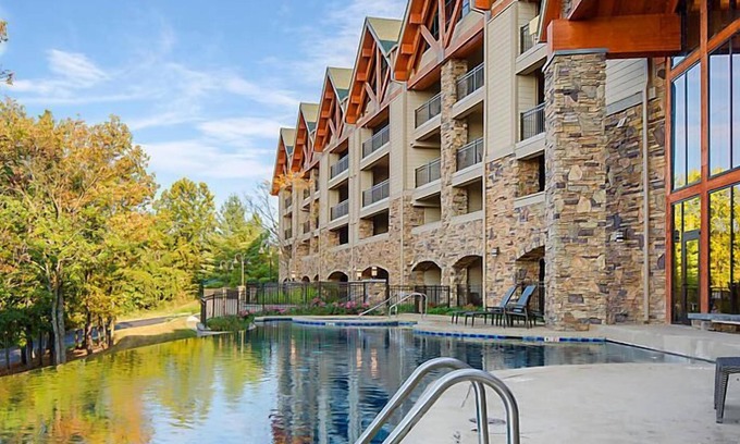 Big Cedars Resort | Amazing Paradise Point Resort in Hollister!