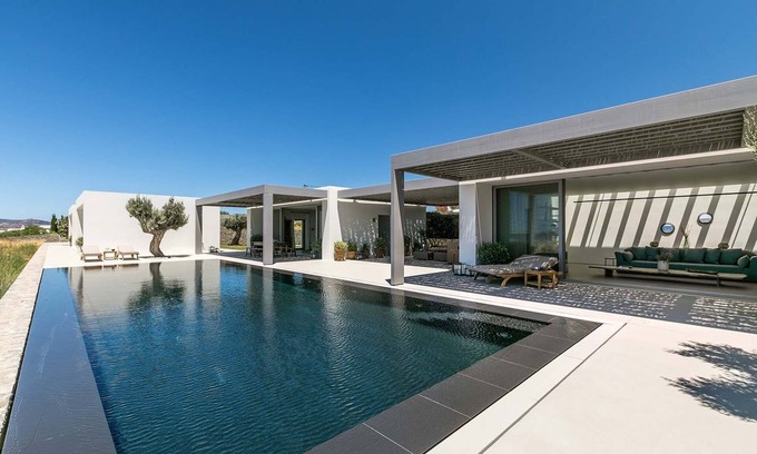 Paros Villa | Amazing Paros Villa | Villa Rose | 4 Bedrooms | Large Private Pool | Stunning.