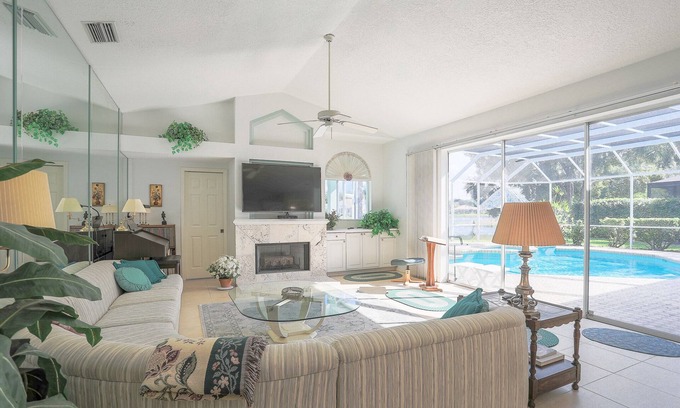 Palmer Ranch House | Amazing Pool, near Beach, Lakefront, Bahama Mama