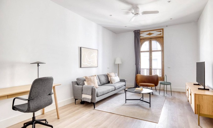 Recoletos Apartment | Amazing Salamanca 2BR, near El Retiro Park, by Blueground