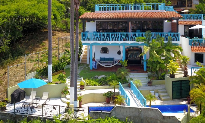 North End House | Amazing views, 5 minutes from downtown or the beach, quiet area of town