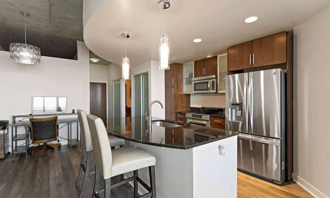 Downtown Denver Condo | Amazing views of Downtown Denver from this 36th floor Stunner!