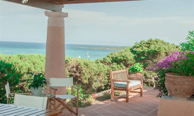 La Pelosa Villa | Amazing villa overlooking the Gulf of Asinara
