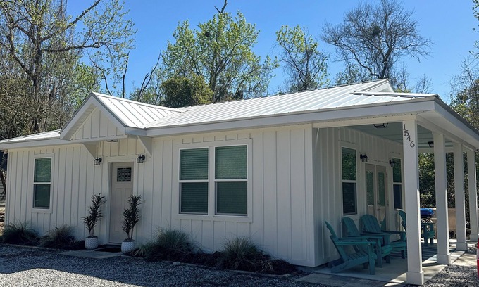 American Beach House | Amelia Island Home - south end of island, quiet, near Ritz/Omni