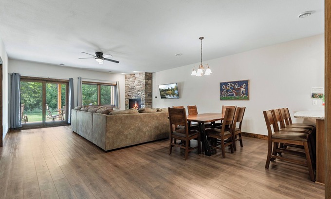 Crosslake Condo | Amenity packed Condo #820 Shores of Cross Lake