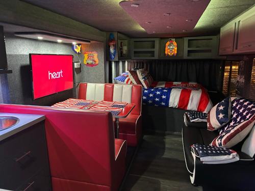 Saint Asaph Other | American rv glamping with hot tub