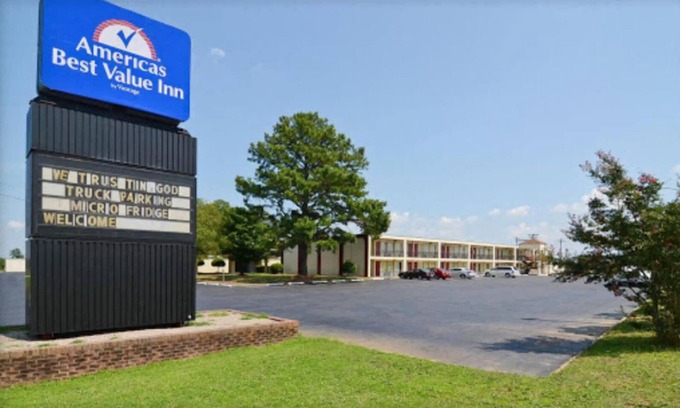 Wilson Apartment | Americas Best Value Inn Wilson - UNIT 13 ONE BED FIRST FLOOR