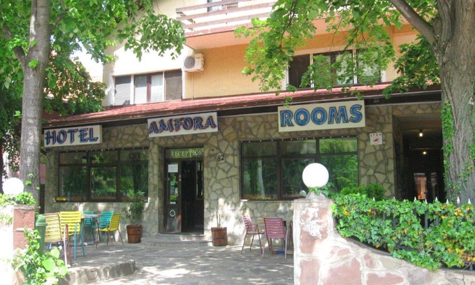 Dimitrovgrad Bed & Breakfast | Amfora Rooms Caribrod