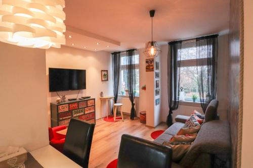 Orszagut Apartment | Amina's Apartment