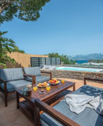 Ammoudara Apartment | Ammoudara Hill Luxury Apartment with Outdoor Jetted Tub and Heated Pool