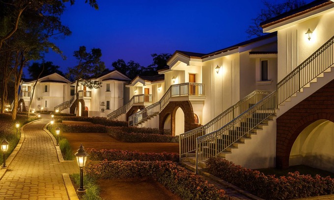 Shelpem Hotel | Amritara Serenity