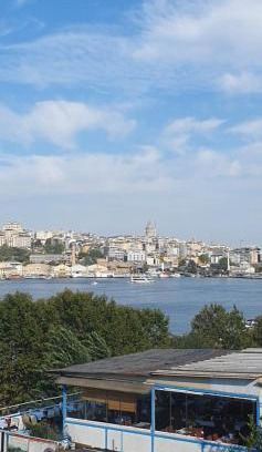 Istanbul City Center Apartment | an apartment near the sea