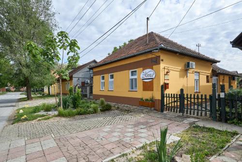 Senta House | Ana Guesthouse