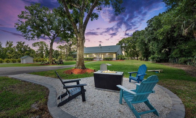 Vero Beach House | Ana's Country House large 4-bedroom house 1 acre in beautiful Vero Beach