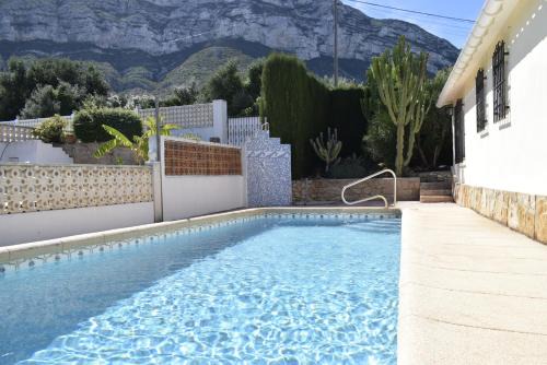 Denia Ski Chalet | Anacasa Villa con piscina Montgo Denia CH3215