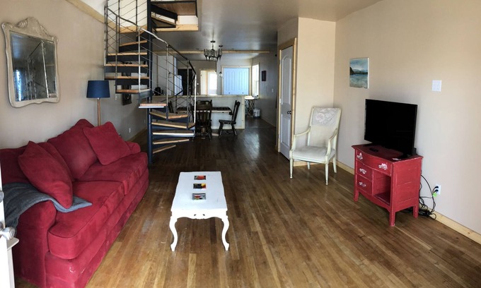 Anaconda House | Anaconda City. 3 bedroom , 2 bath with fenced yard and Garage.