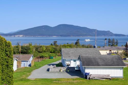 Anacortes House | Anacortes Home with Views of Puget Sound