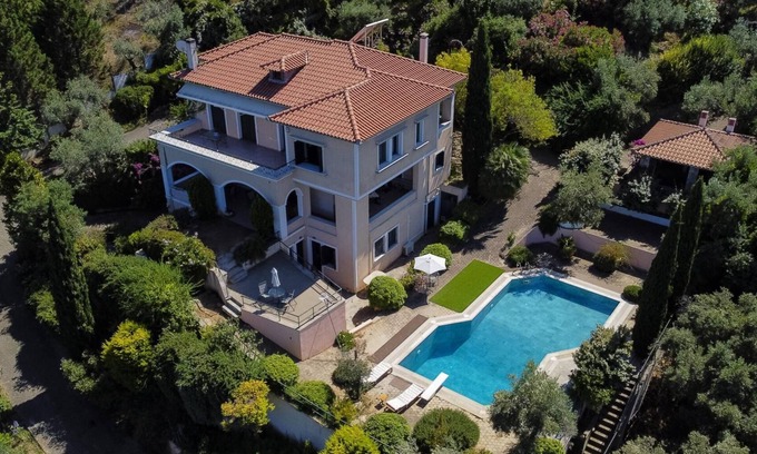 Pella Region Villa | Ananda Spa Villa in Nies