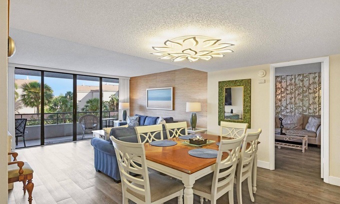 Siesta Key Condo | Anchorage Resort 2 Bedroom Condo 2nd Floor, Community Pool 0883