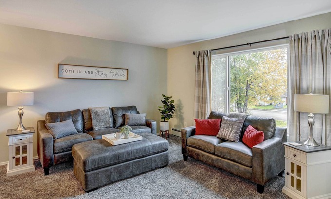 Abbott Loop Apartment | Anchorage Retreat < 5 Mi to Hilltop Ski Area!