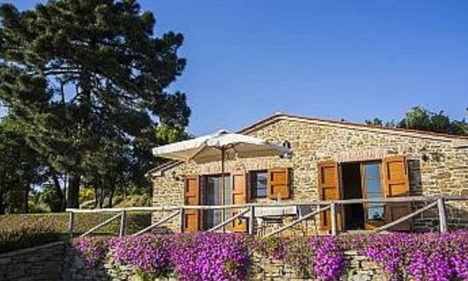 Creti House | Ancient stone farmhouse finely restored with pool