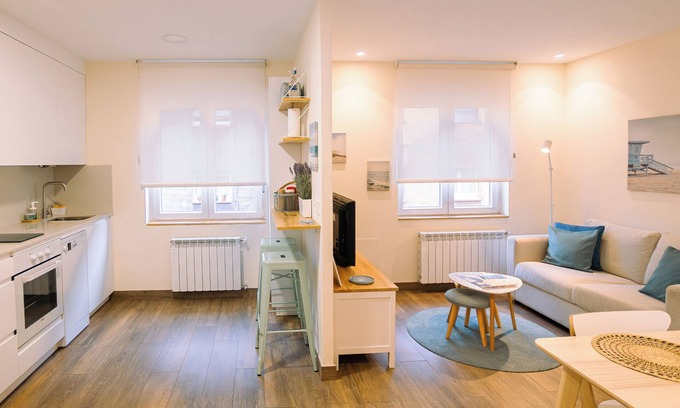 Distrito Oeste Apartment | Andrea's Apartment, Callao3gijon