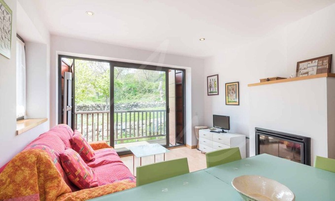 Alt Aneu Apartment | Àneu, by SeaMount Rentals