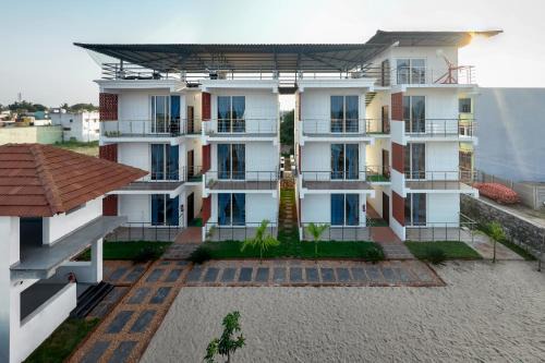 Kalapettai Hotel | Anglo Resort