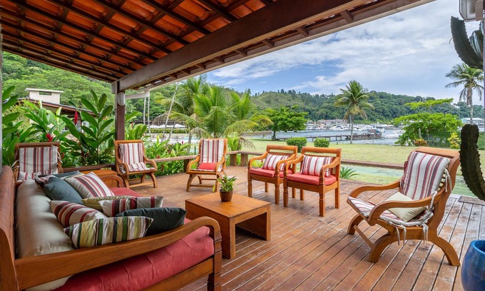 Pontal House | Angra Bay View