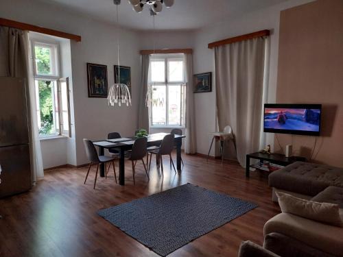 Eger Apartment | Anna Apartman