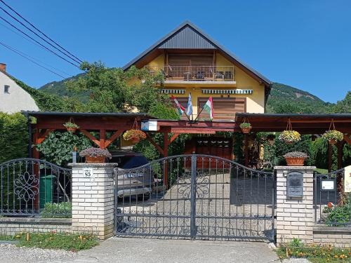 Badacsonytomaj House | Anna Ilona Vendégház