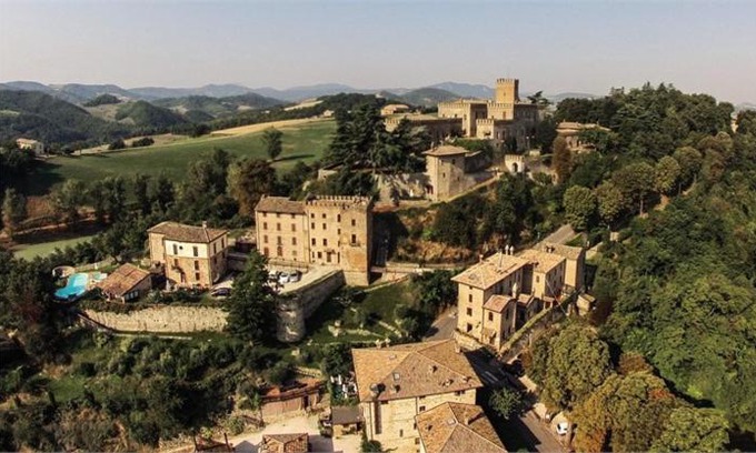 Tabiano Castello Hotel | Antico Borgo Di Tabiano Castello - Relais de Charme