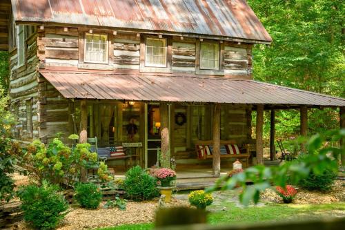 Gnaw Bone House | Antique Cabin